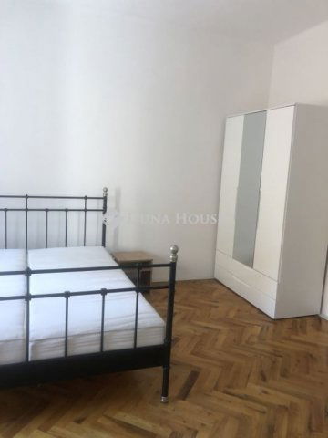 Kiadó téglalakás, albérlet, Pécsett 260 E Ft / hó, 2 szobás