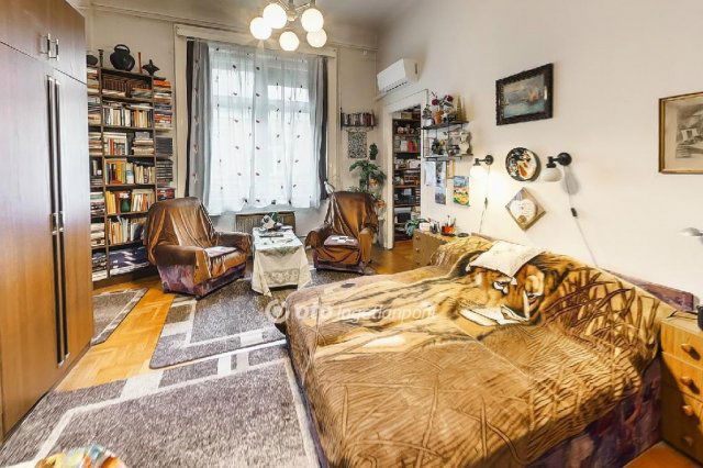 Eladó téglalakás, Budapesten, VIII. kerületben 64.9 M Ft