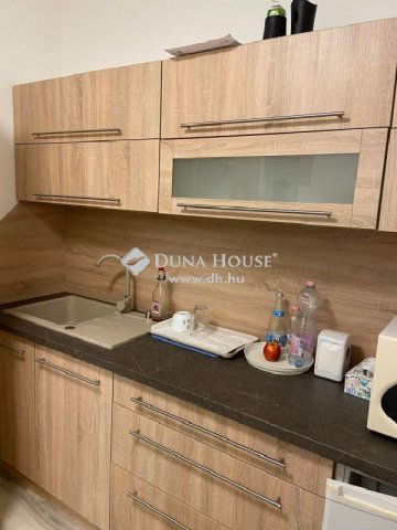 Eladó üzlethelyiség, Budapesten, IX. kerületben 55.9 M Ft