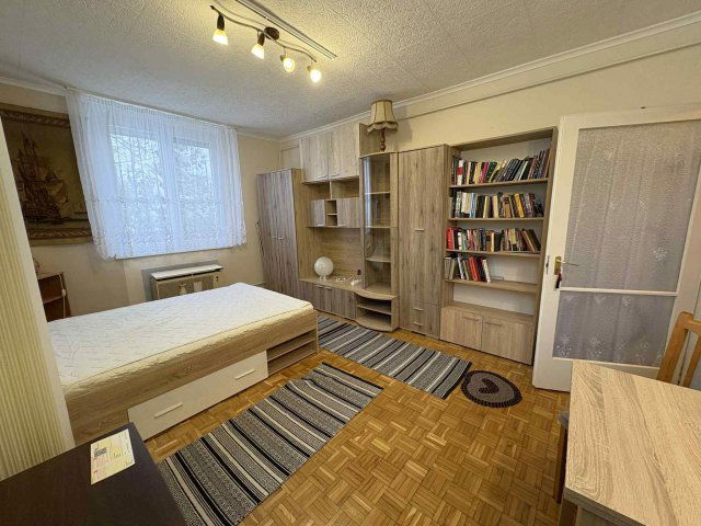 Kiadó téglalakás, albérlet, Kecskeméten 120 E Ft / hó