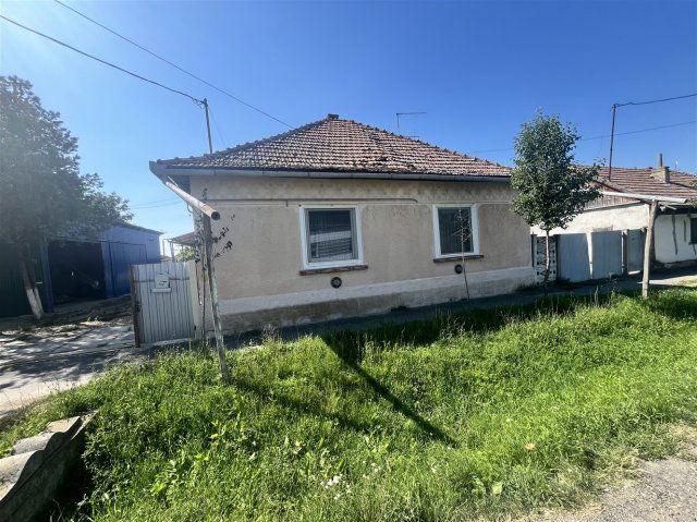 Eladó családi ház, Okányon 11.5 M Ft, 3 szobás
