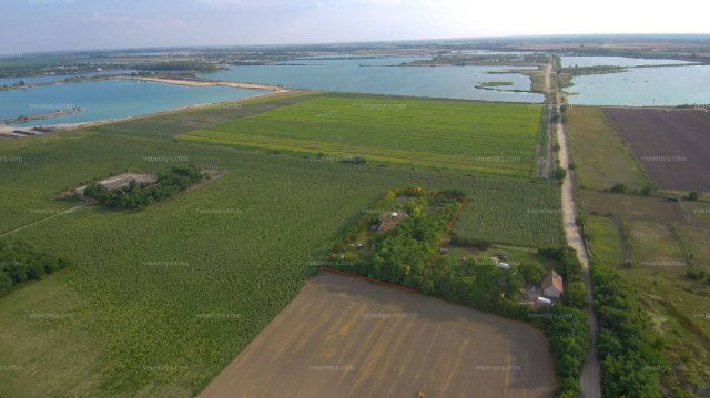 Eladó családi ház, Délegyházán 186 M Ft, 7 szobás