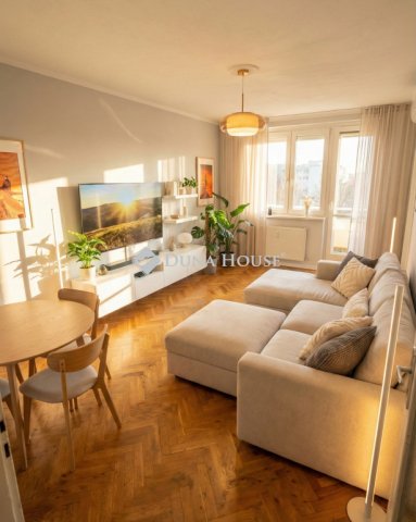 Eladó téglalakás, Budapesten, XXI. kerületben 53 M Ft, 3 szobás