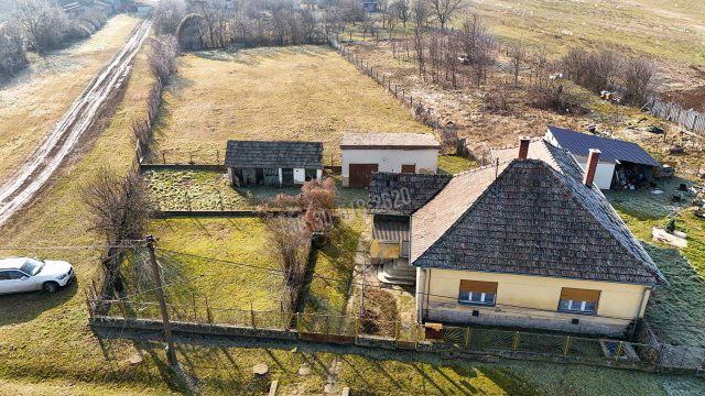 Eladó családi ház, Érsekvadkerten 19.99 M Ft, 3 szobás