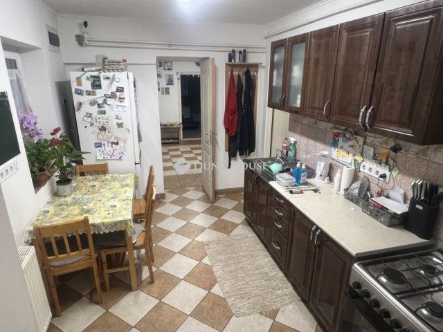 Eladó családi ház, Nagykarácsonyon 34.9 M Ft, 3 szobás