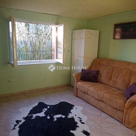 Eladó családi ház, Zalaegerszegen 15.7 M Ft, 1 szobás