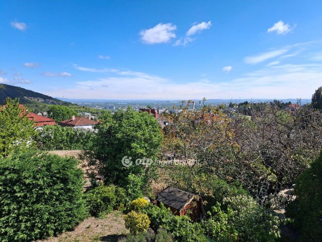 Eladó sorház, Budapesten, II. kerületben 350 M Ft, 6 szobás