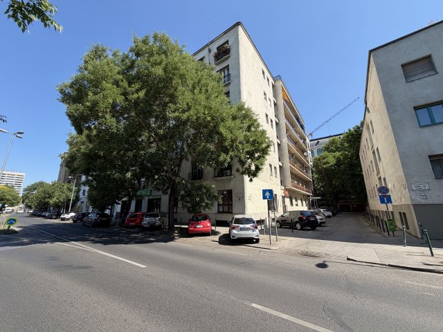 Eladó téglalakás, Budapesten, I. kerületben 170 M Ft, 3 szobás