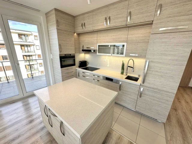 Kiadó téglalakás, albérlet, XIII. kerületben, Meder utcában