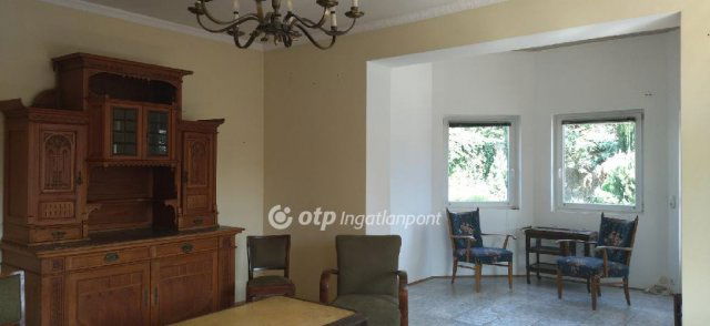Eladó családi ház, Gödön 138 M Ft, 6 szobás