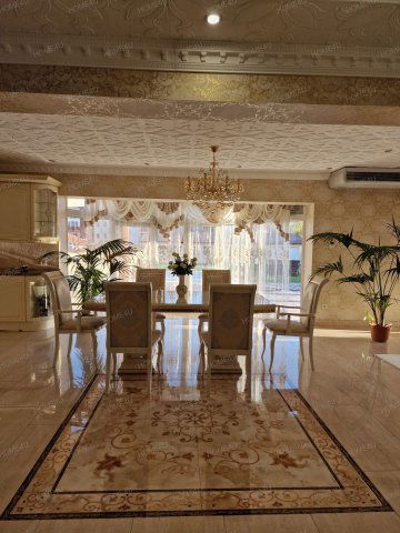 Eladó családi ház, Szolnokon 245 M Ft / költözzbe.hu