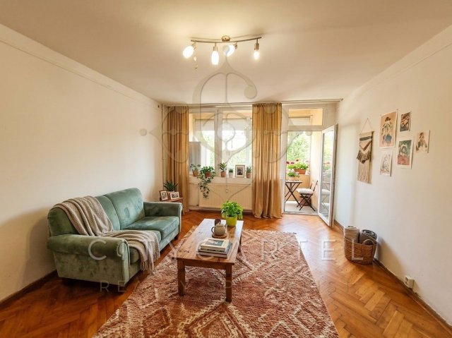 Eladó panellakás, Dunaföldváron 29.9 M Ft, 1+1 szobás