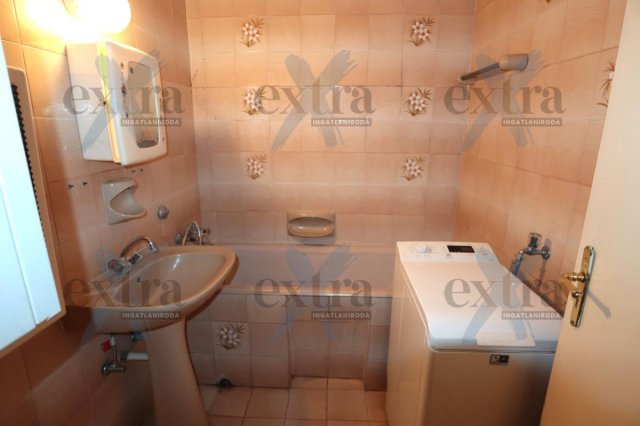 Eladó téglalakás, Szegeden 59.9 M Ft, 3 szobás