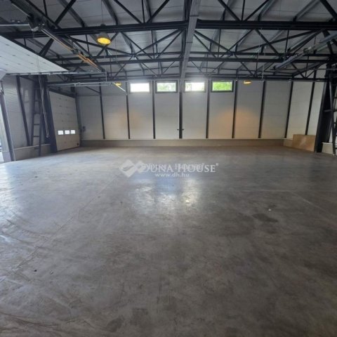 Kiadó ipari ingatlan, Kecskeméten 790 E Ft / hó