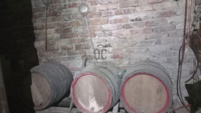Eladó családi ház, Csömörön 84.9 M Ft, 2 szobás