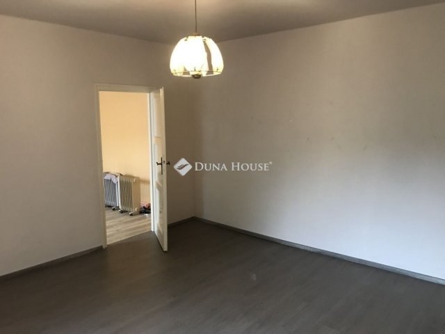 Eladó téglalakás, Bodajkon 29.9 M Ft, 2 szobás