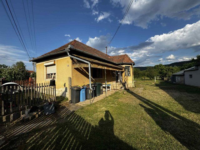 Eladó családi ház, Nagybarcán 5.8 M Ft, 2 szobás