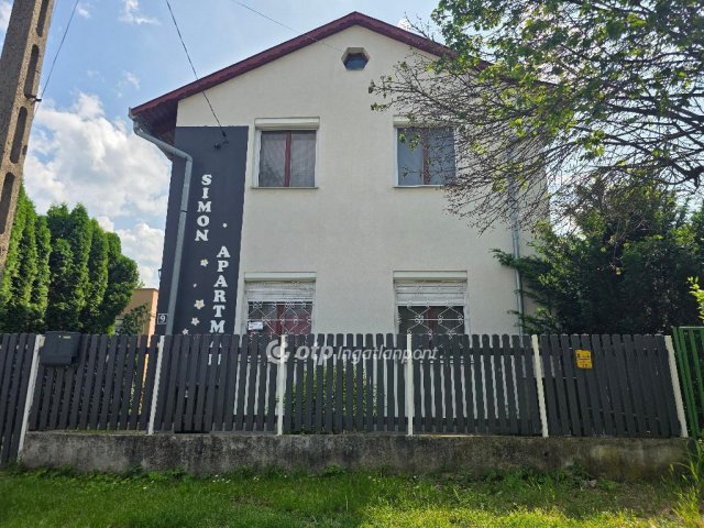 Eladó nyaraló, Hajdúszoboszlón 76.9 M Ft, 4 szobás