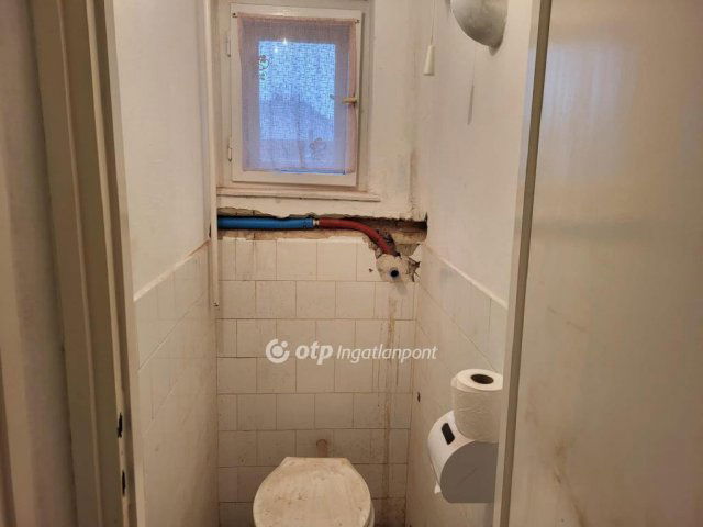 Eladó családi ház, Jászberényben 44.2 M Ft, 4+1 szobás