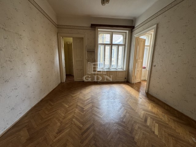 Eladó téglalakás, Budapesten, IX. kerületben, Ferenc körúton