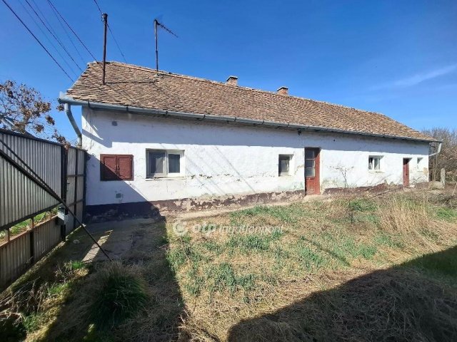 Eladó családi ház, Hajdúszováton 7.9 M Ft, 2+1 szobás