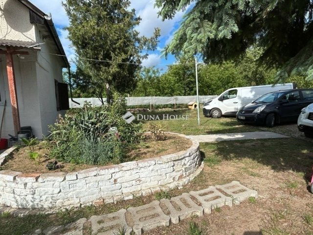 Eladó családi ház, Monoron 35 M Ft, 4 szobás