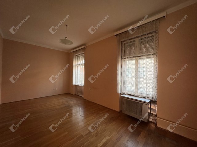 Eladó téglalakás, Szombathelyen 42.8 M Ft, 2 szobás