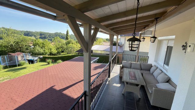 Eladó családi ház, Csatáron 98.5 M Ft, 5+1 szobás