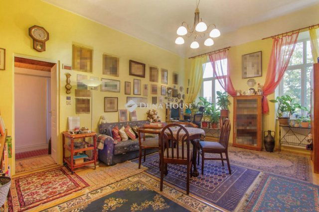Eladó téglalakás, Budapesten, VIII. kerületben, Baross utcában