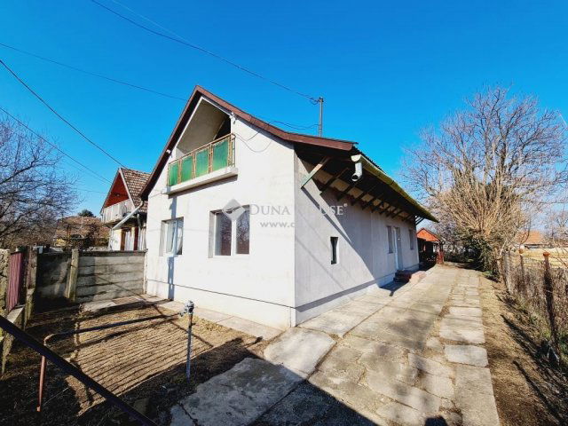 Eladó családi ház, Békéscsabán 26.99 M Ft, 4 szobás