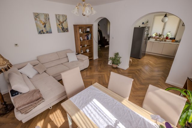 Eladó családi ház, Érden 134 M Ft, 3+2 szobás