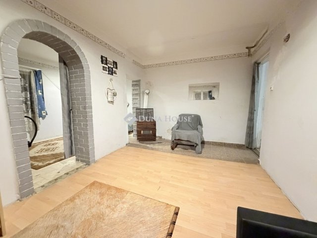 Eladó családi ház, Verőcén 68.9 M Ft, 6 szobás