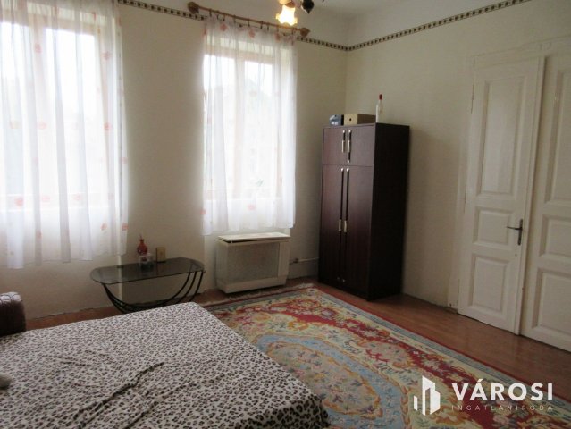 Eladó családi ház, Orosházán 29.99 M Ft, 3 szobás