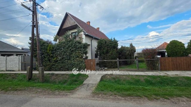 Eladó családi ház, Nádudvaron 44.8 M Ft, 2+1 szobás
