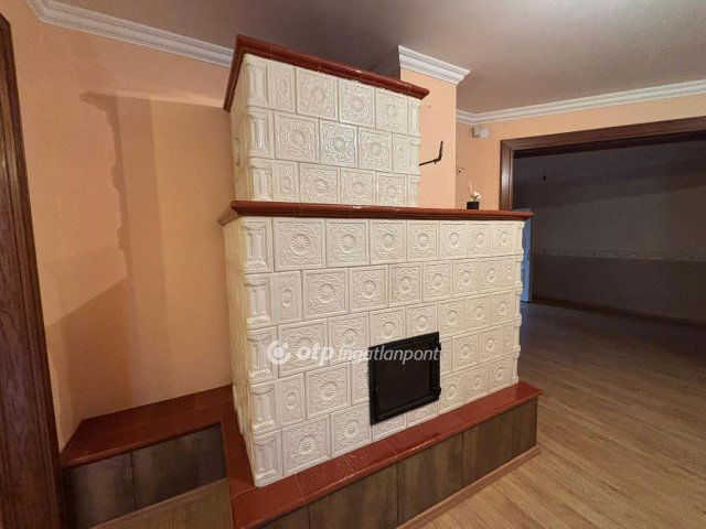 Eladó családi ház, Hajdúböszörményen 170 M Ft, 6+1 szobás