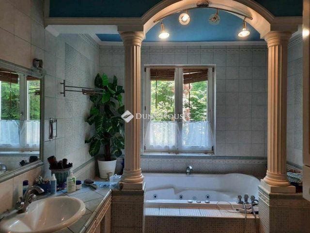 Eladó családi ház, Pátyon 170 M Ft, 5 szobás