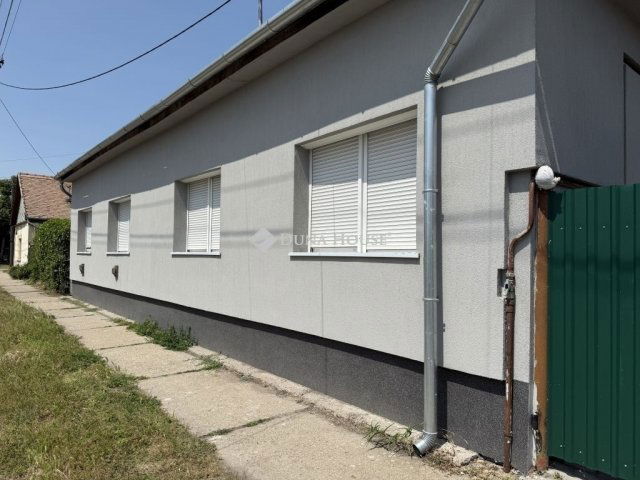 Eladó téglalakás, Monoron 125 M Ft, 7 szobás