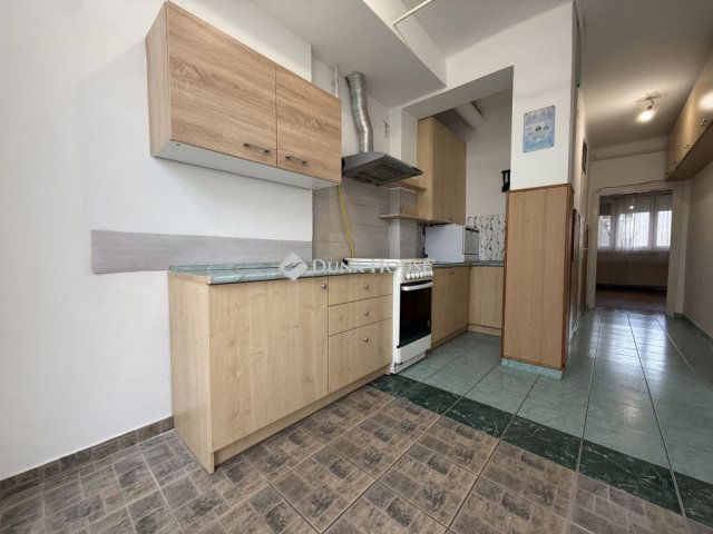 Eladó téglalakás, Kecskeméten 29.9 M Ft, 2 szobás