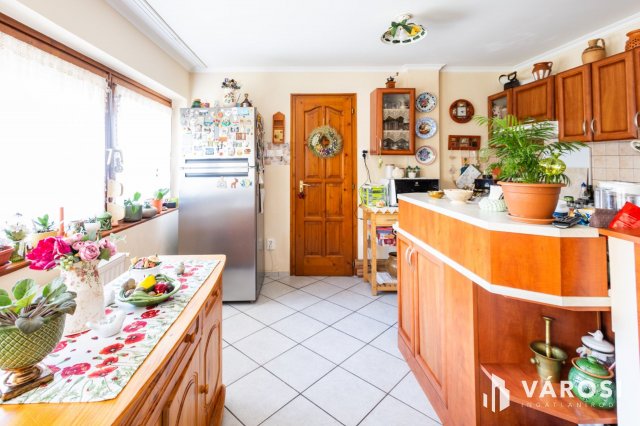 Eladó téglalakás, Gyulán 47 M Ft, 2+1 szobás