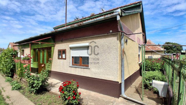 Eladó családi ház, Hajdúböszörményen 39.9 M Ft, 3 szobás
