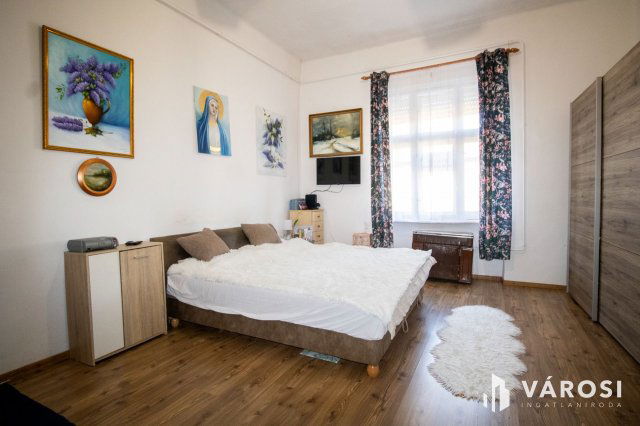 Eladó családi ház, Békéscsabán 24.9 M Ft, 2 szobás