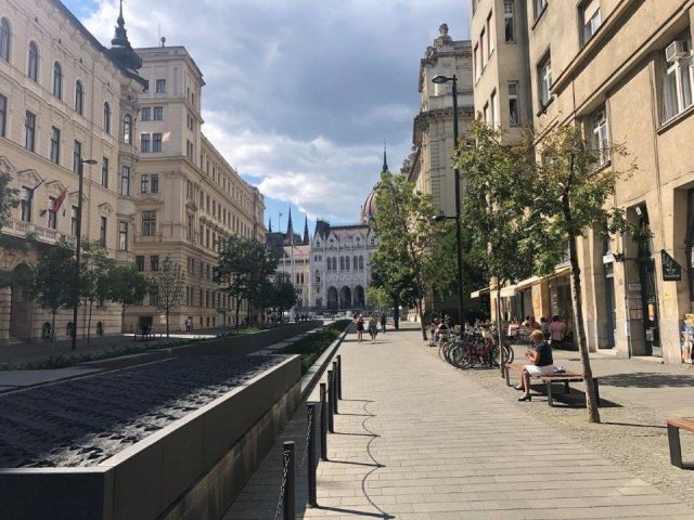 Kiadó téglalakás, albérlet, V. kerületben, Alkotmány utcában