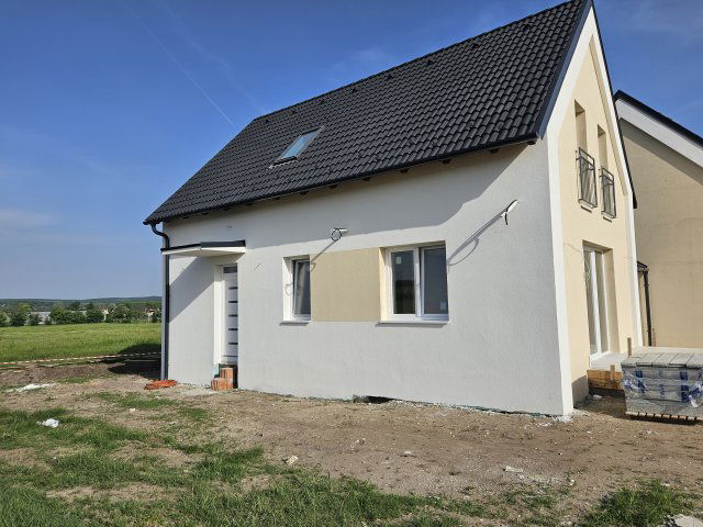 Eladó ikerház, Vácrátóton 89.9 M Ft, 5 szobás