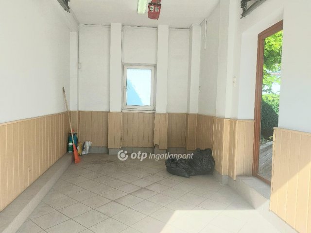 Eladó családi ház, Kecskeméten 150.045 M Ft, 6 szobás