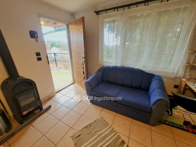 Eladó nyaraló, Egerben 24 M Ft, 1 szobás / költözzbe.hu