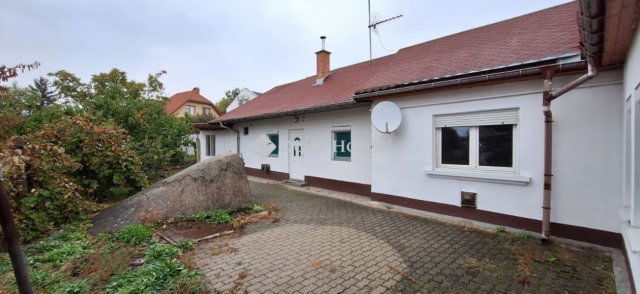 Eladó családi ház, Gödöllőn 89.9 M Ft, 4 szobás