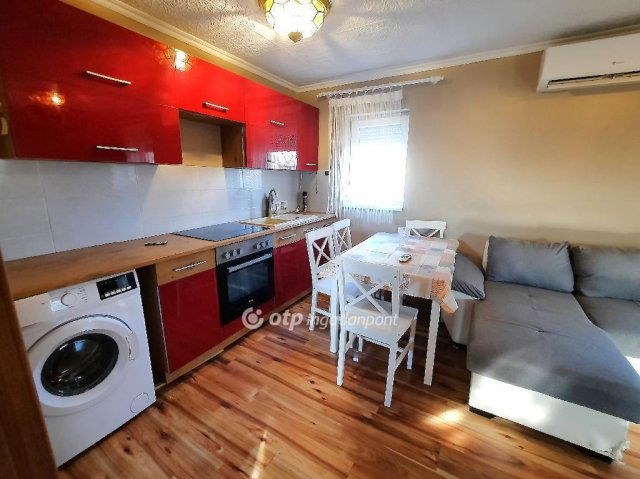 Eladó családi ház, Nagykőrösön 27.99 M Ft, 3+1 szobás