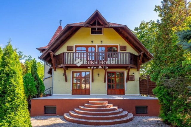 Eladó hotel, Kőröshegyen 280 M Ft, 13 szobás