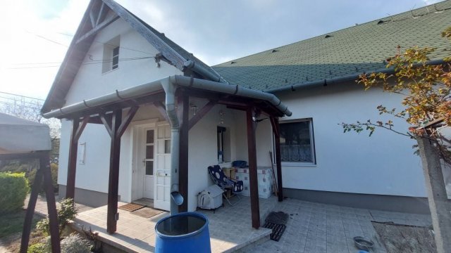 Eladó családi ház, Érden 71.9 M Ft, 3 szobás