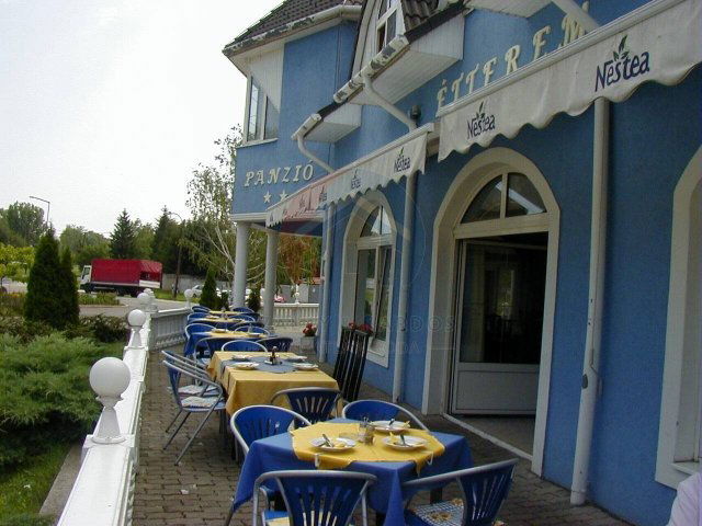 Eladó üzlethelyiség, Kapuváron 195 M Ft / költözzbe.hu